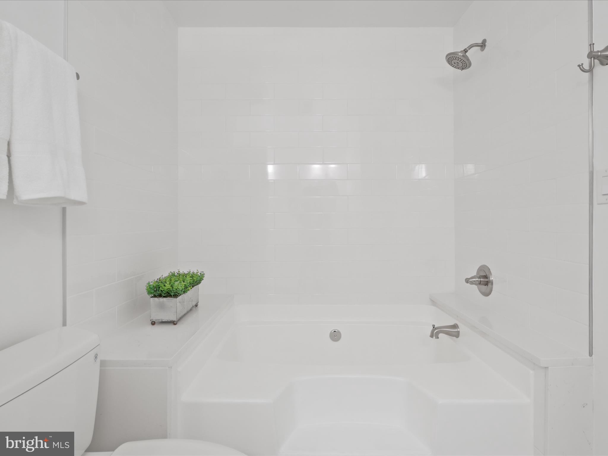 5796 WESTCHESTER STREET