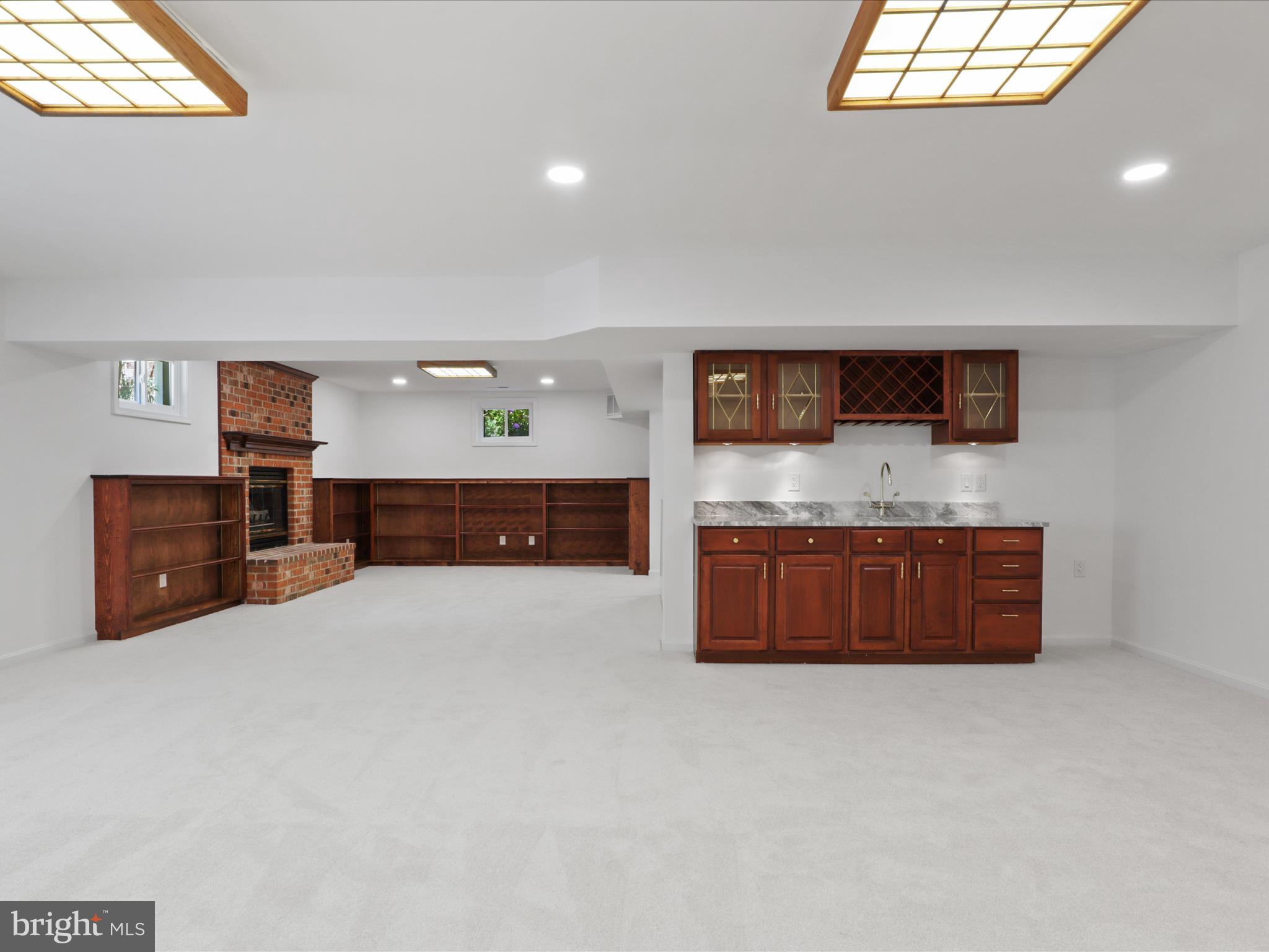 5796 WESTCHESTER STREET