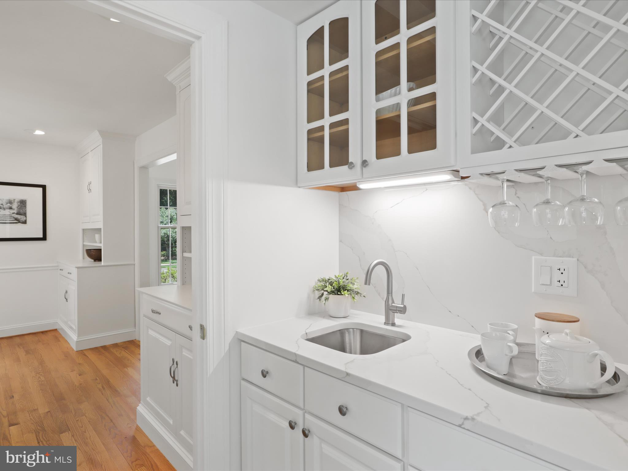 5796 WESTCHESTER STREET