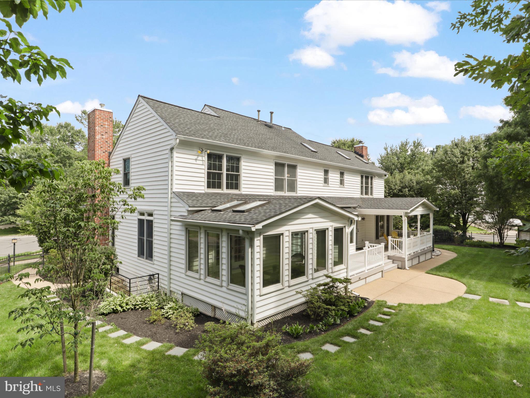 5796 WESTCHESTER STREET