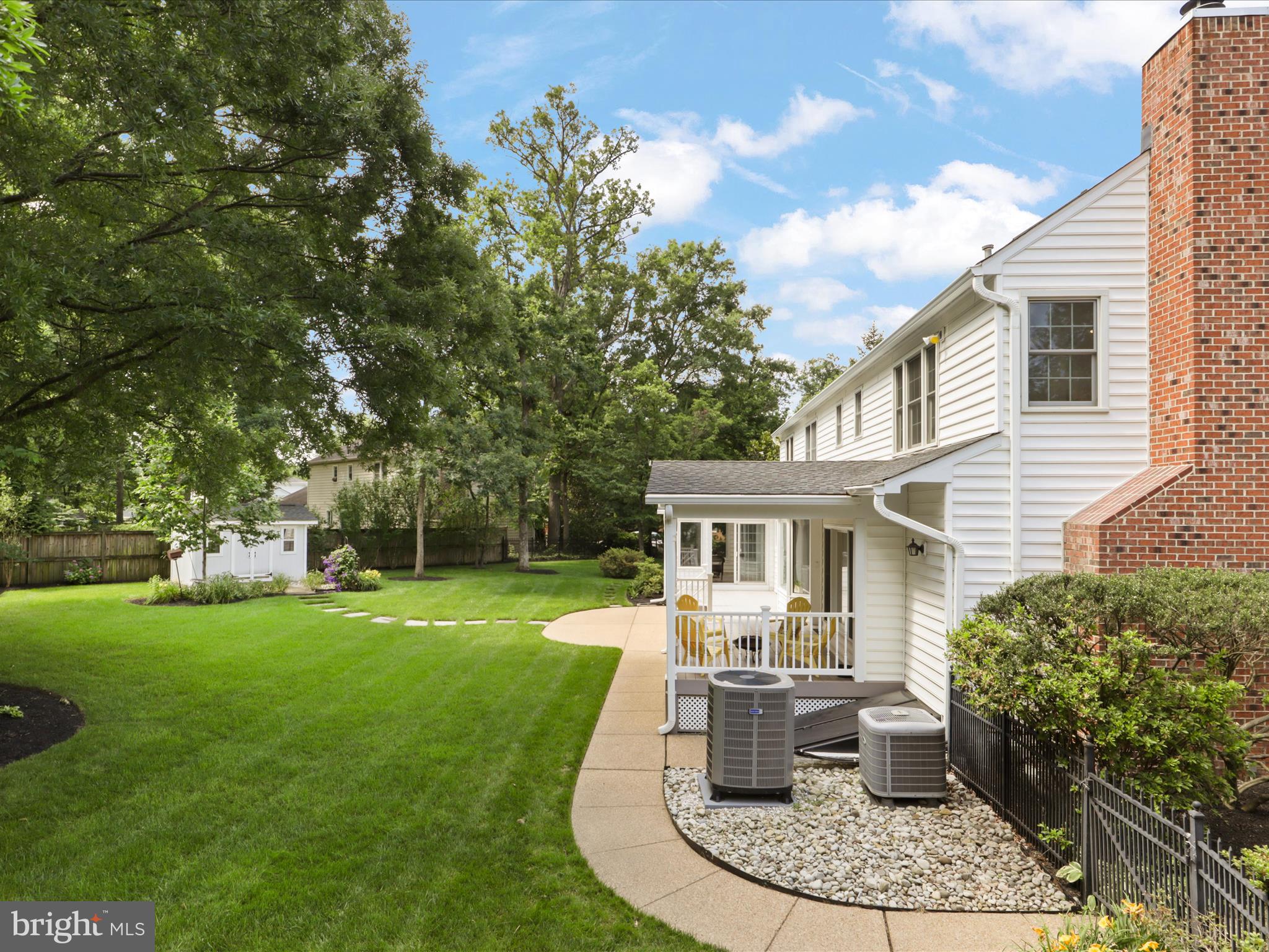 5796 WESTCHESTER STREET