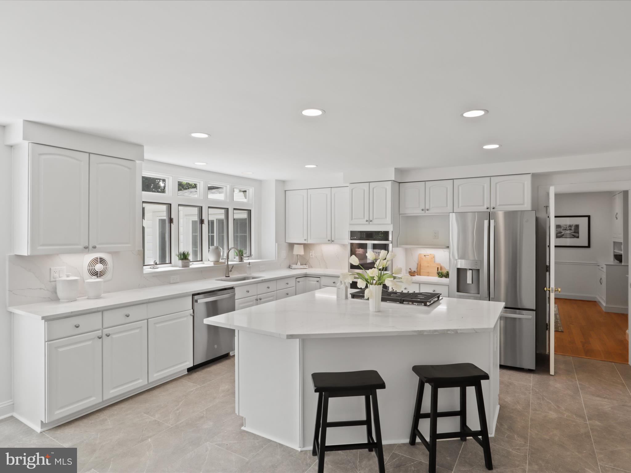 5796 WESTCHESTER STREET