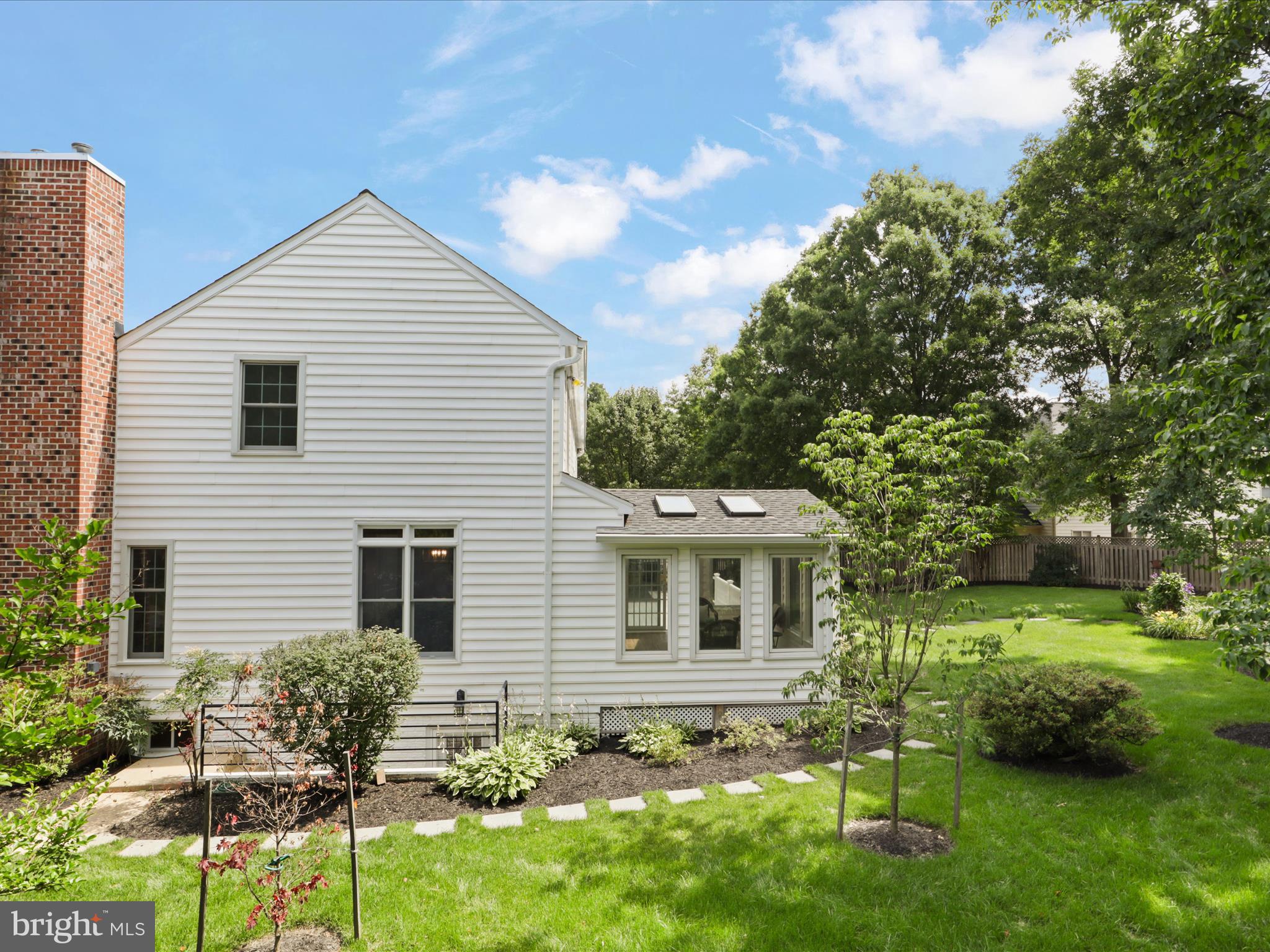 5796 WESTCHESTER STREET