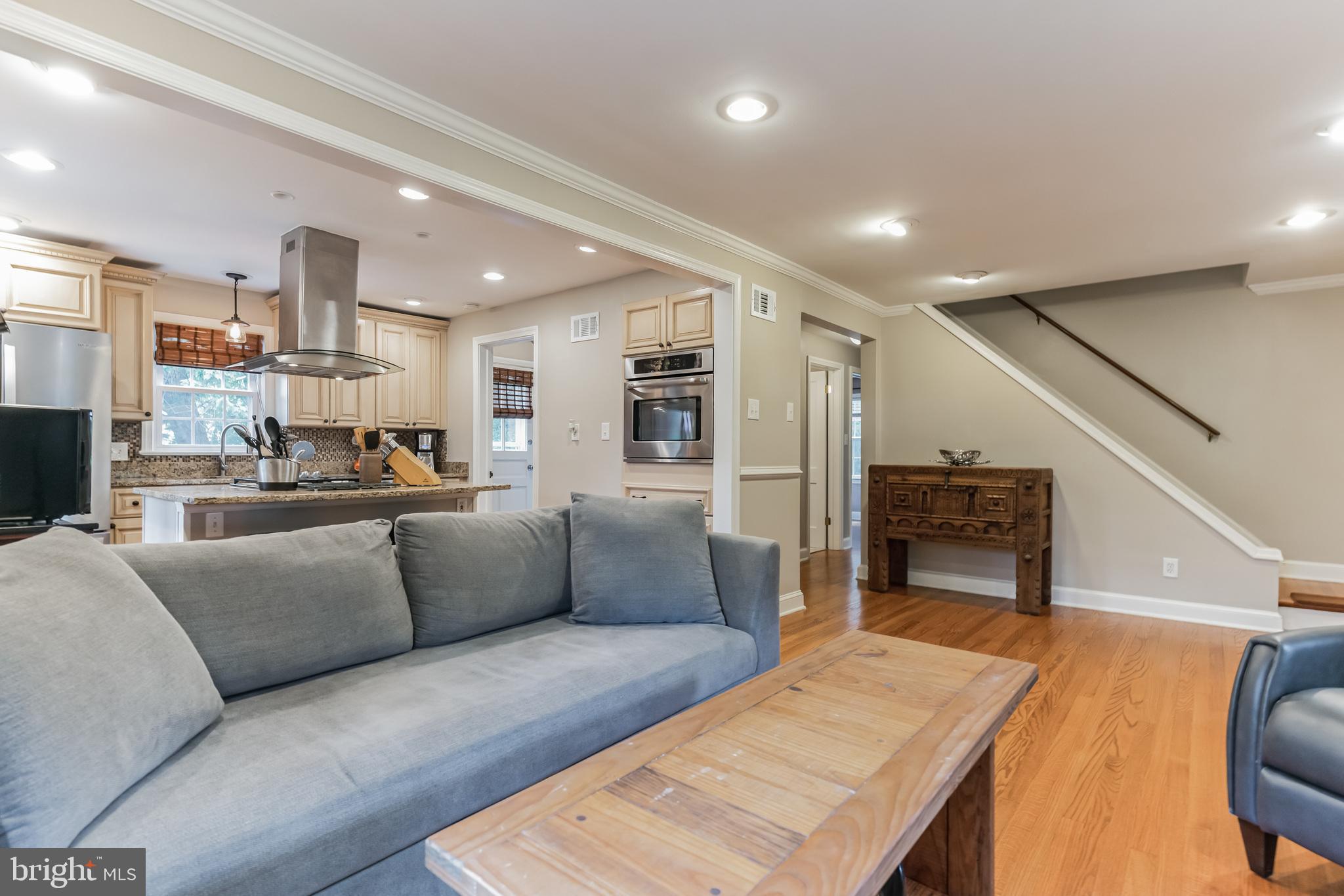 2905 OAK KNOLL DRIVE