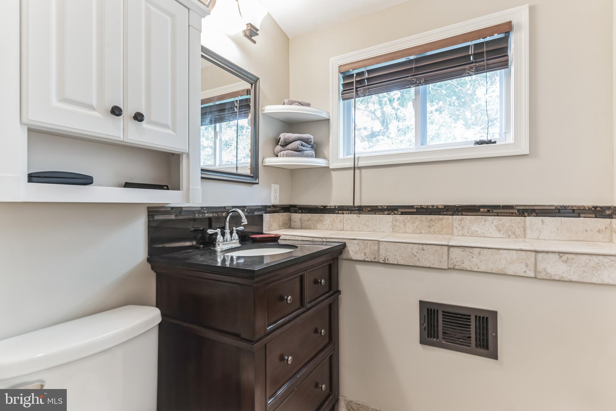 2905 OAK KNOLL DRIVE