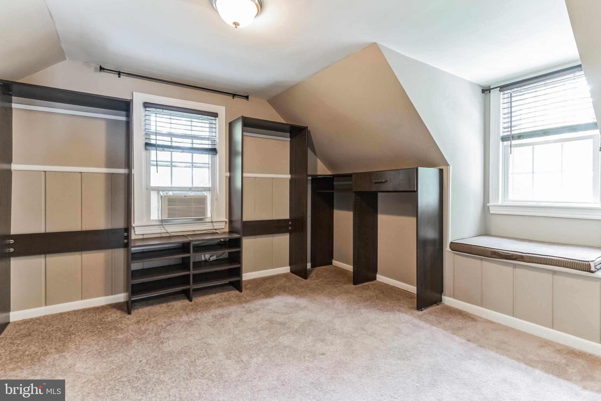 2905 OAK KNOLL DRIVE