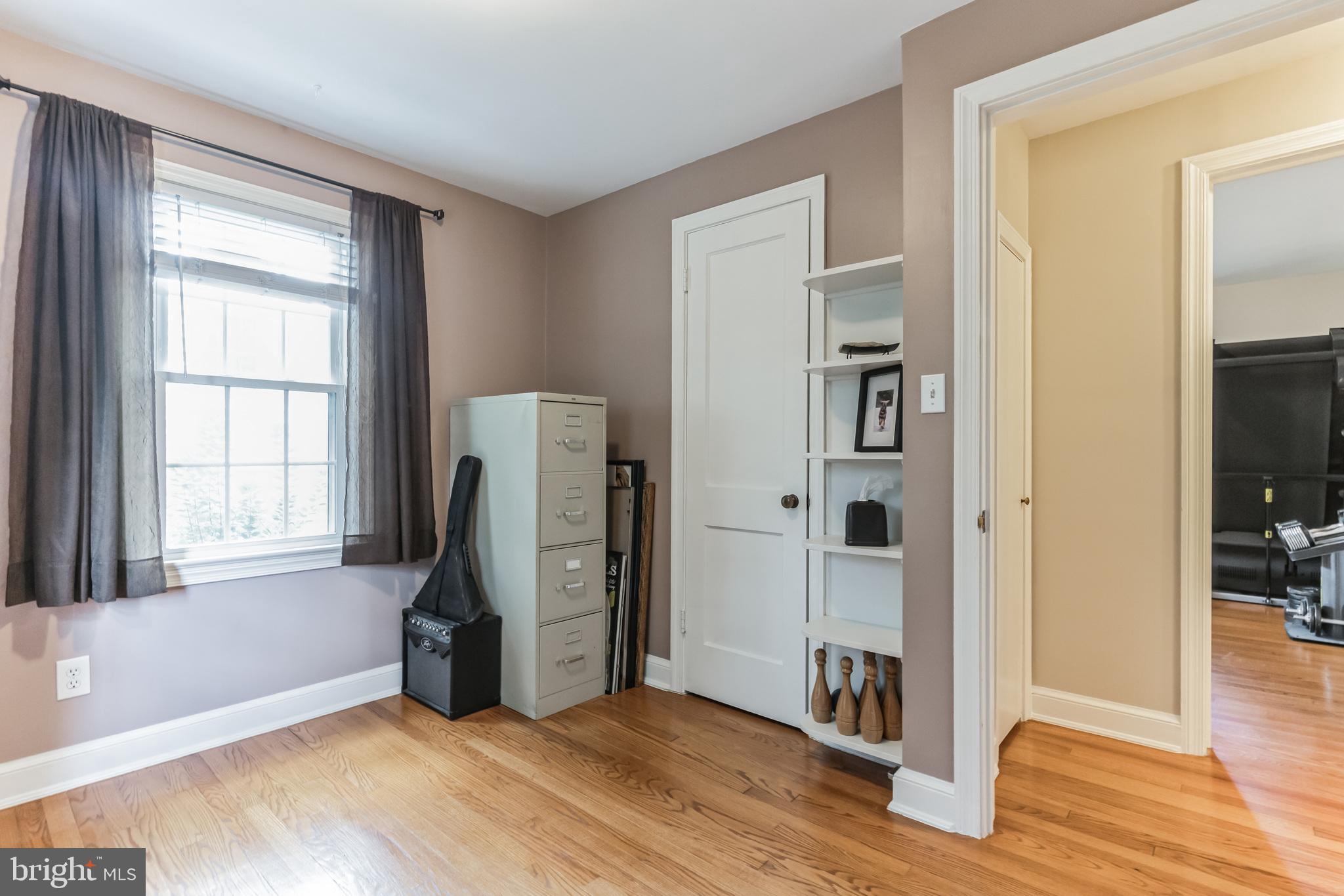 2905 OAK KNOLL DRIVE