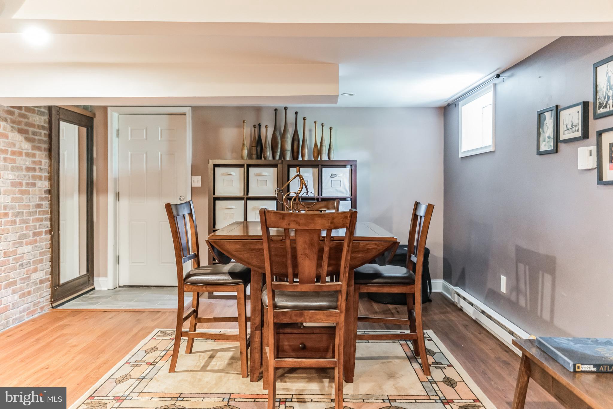 2905 OAK KNOLL DRIVE