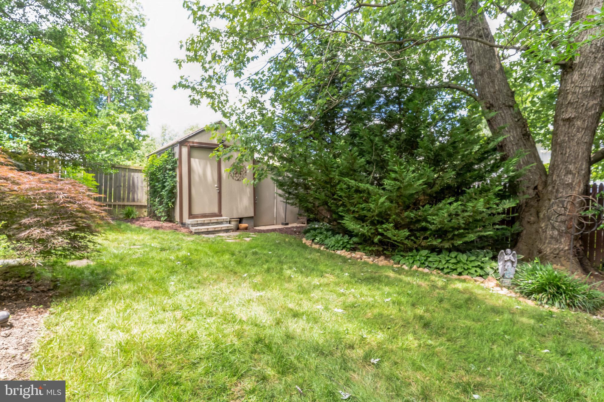 2905 OAK KNOLL DRIVE