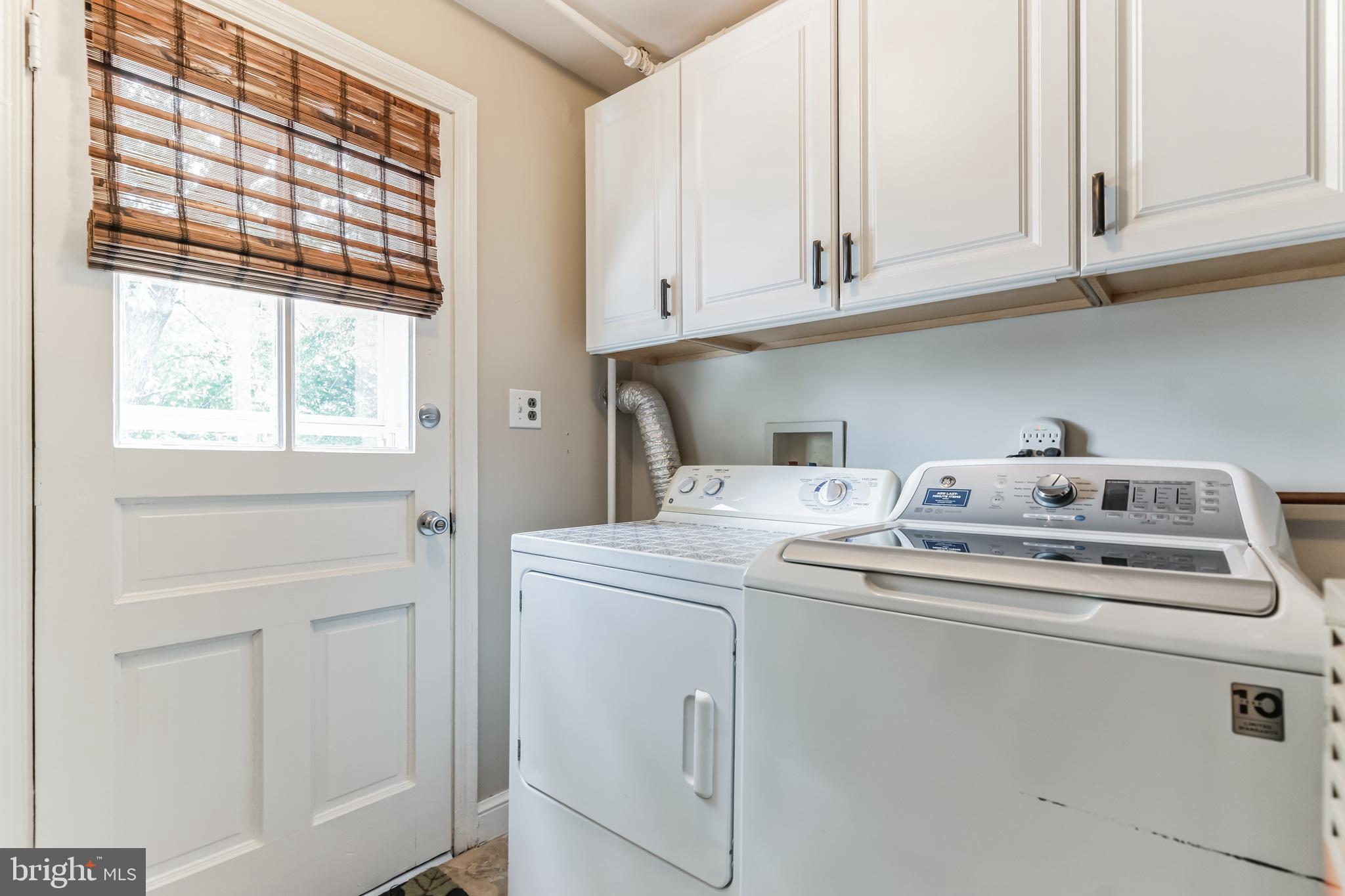 2905 OAK KNOLL DRIVE