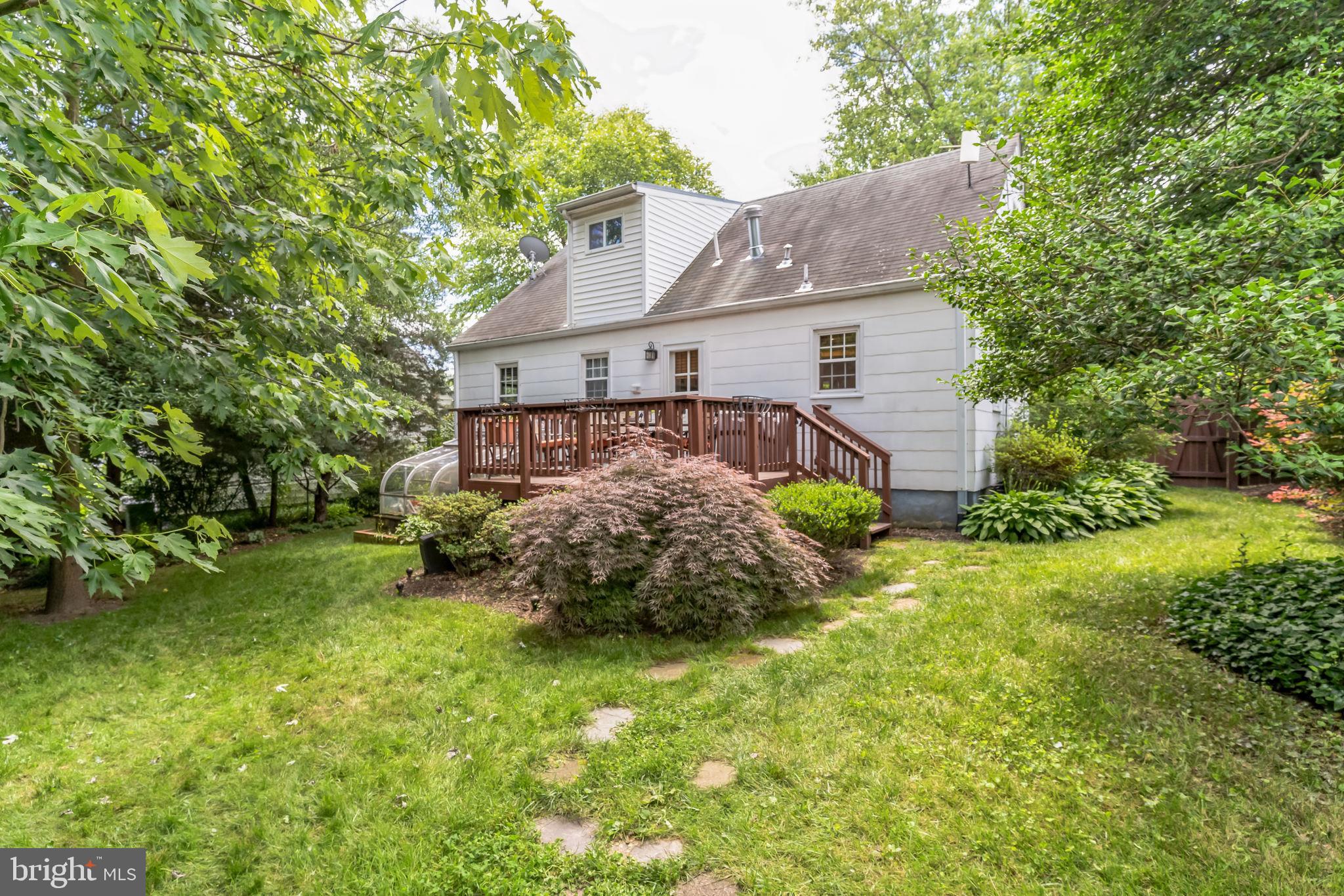 2905 OAK KNOLL DRIVE