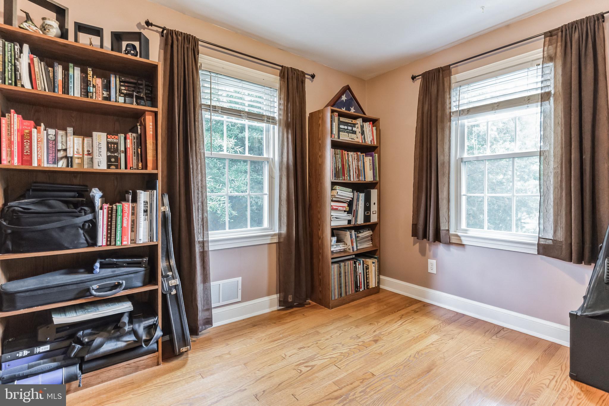 2905 OAK KNOLL DRIVE