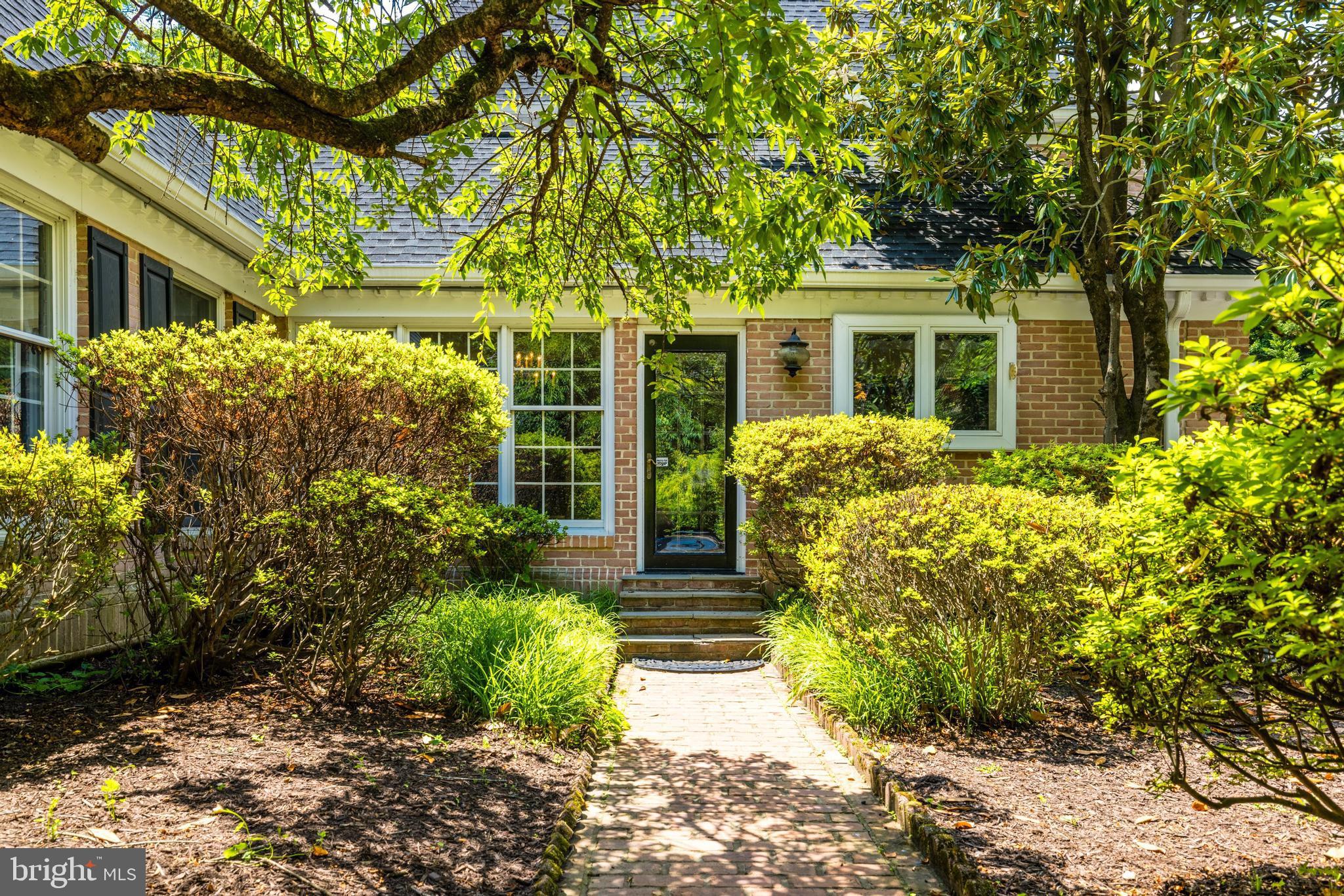 9123 Maria Ave