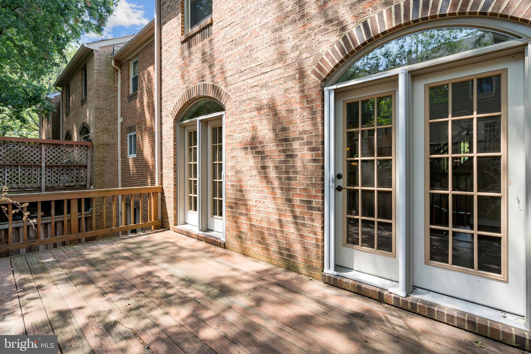 3915 GREEN LOOK COURT