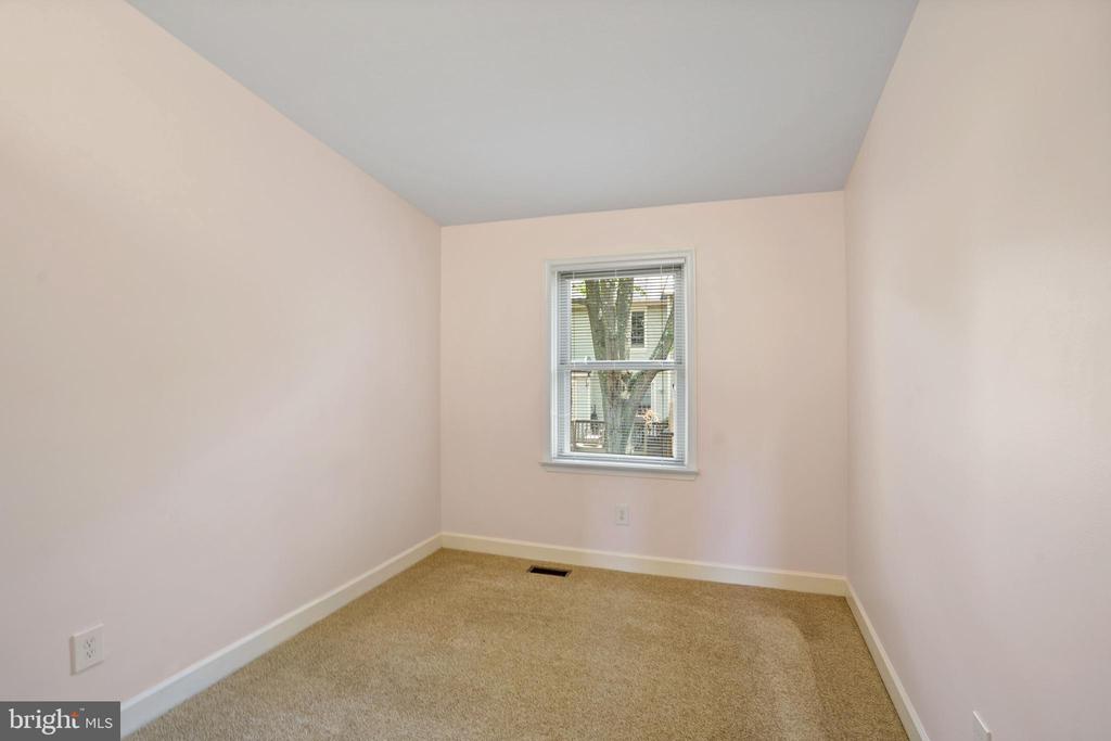 3915 GREEN LOOK COURT