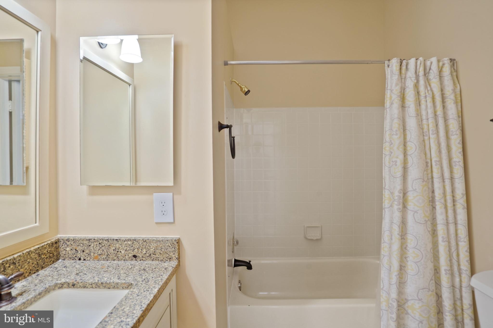 3915 GREEN LOOK COURT