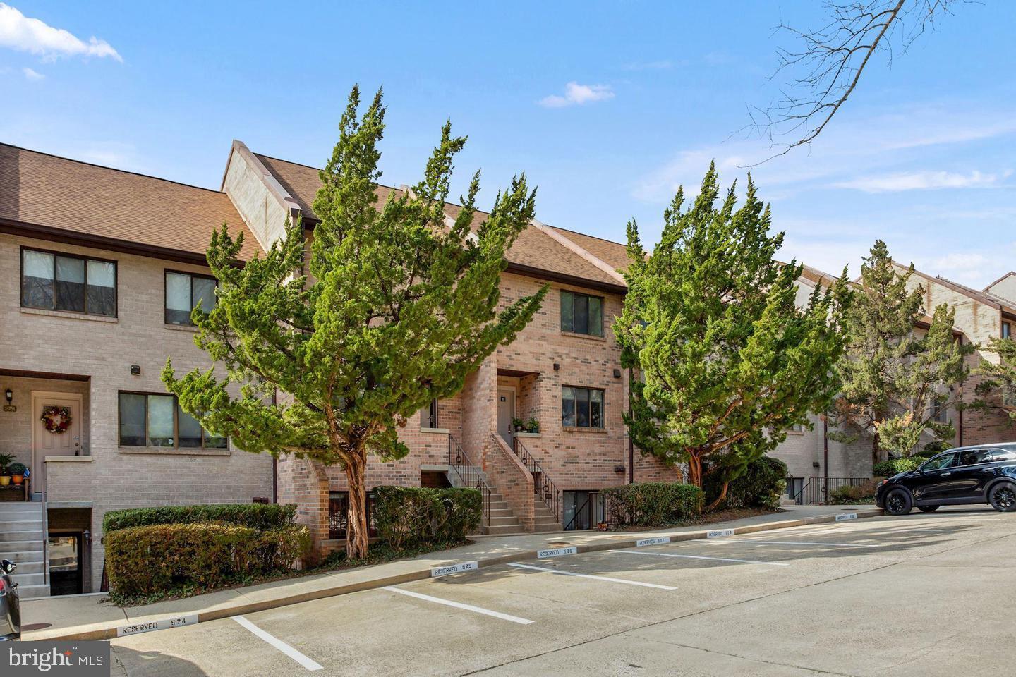 3875 STEPPES COURT B 3875B