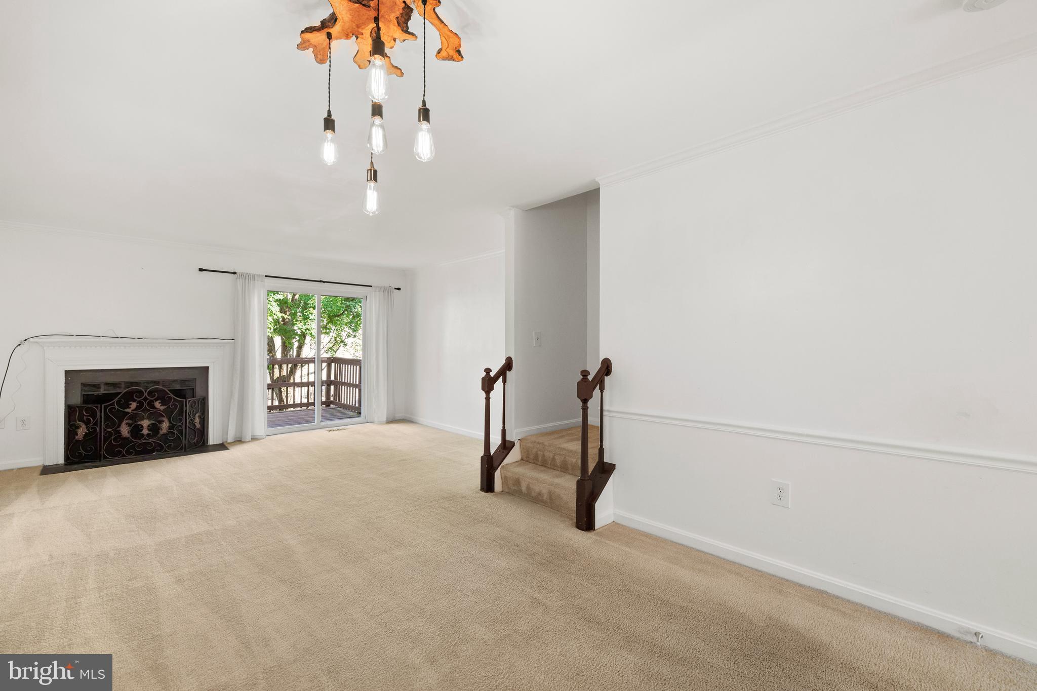 2127 HUTCHISON GROVE COURT