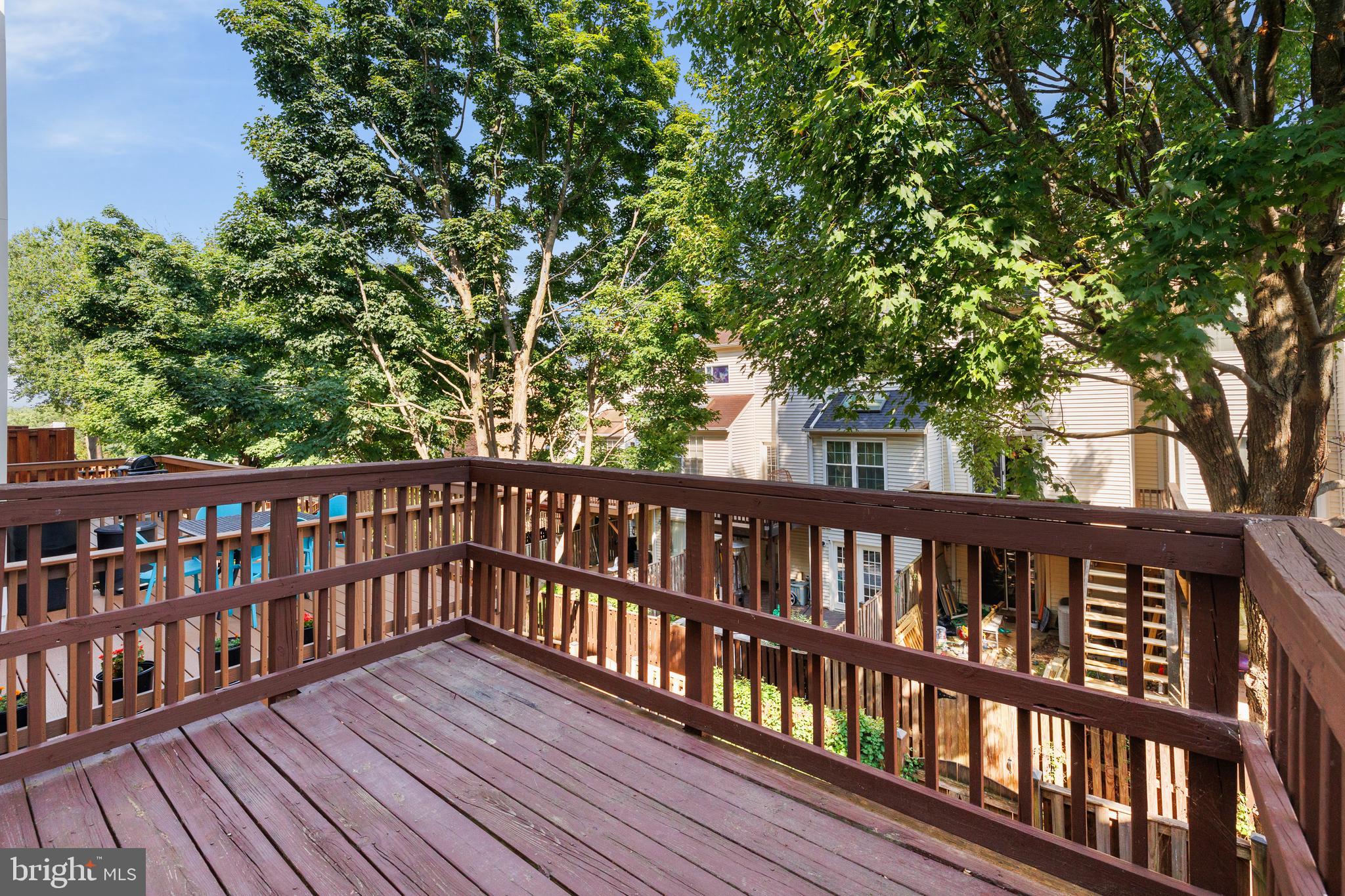 2127 HUTCHISON GROVE COURT