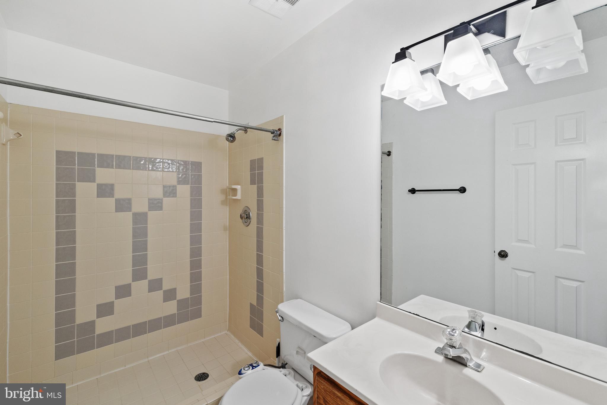 2127 HUTCHISON GROVE COURT