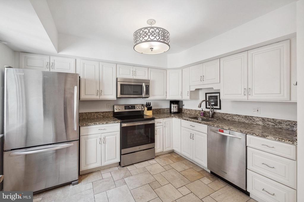 3104 BABASHAW COURT