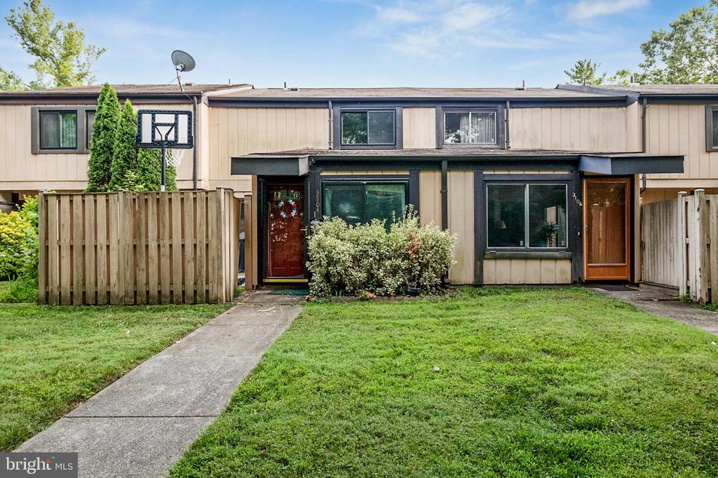 3104 BABASHAW COURT