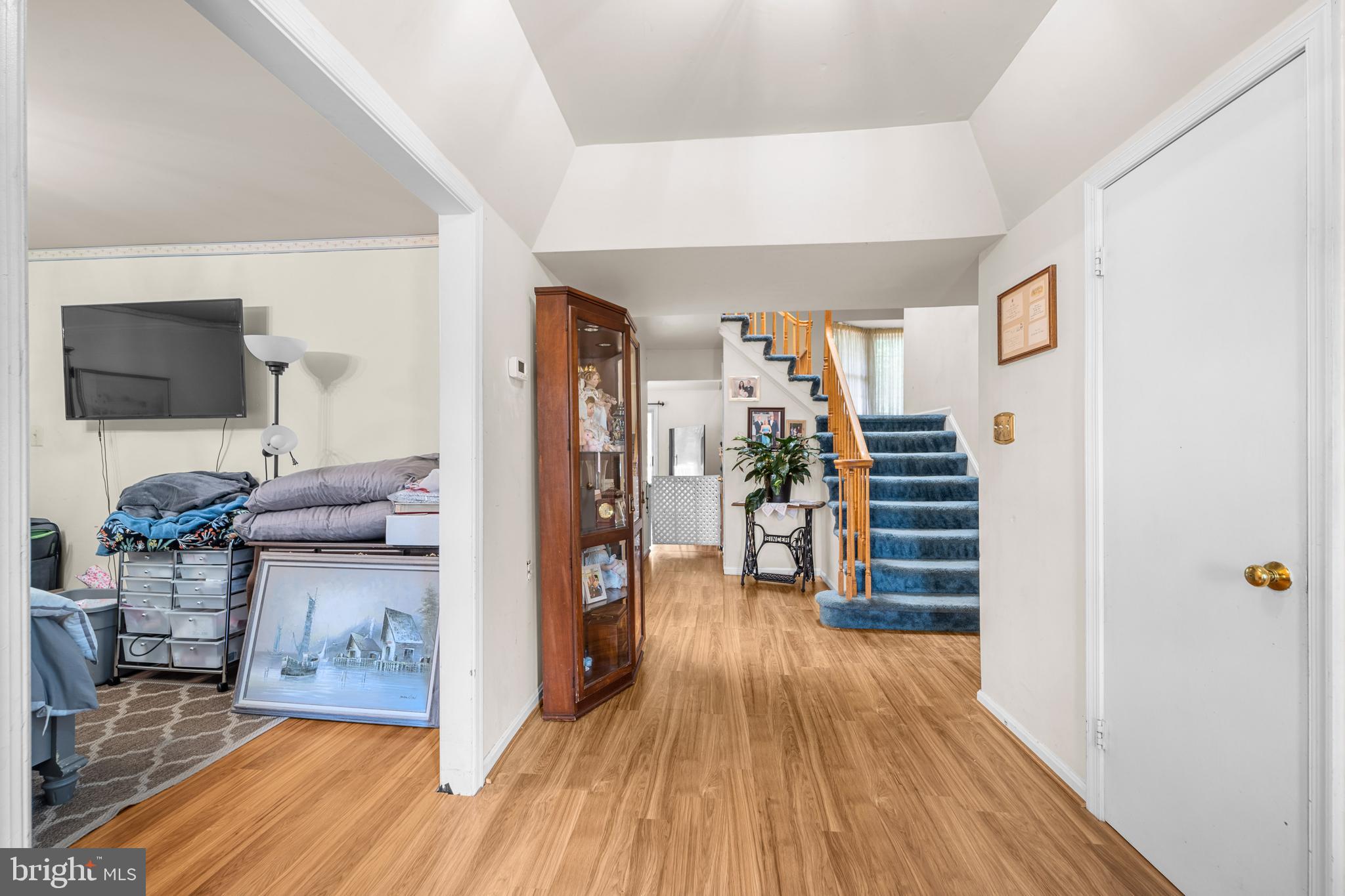 1633 Sadlers Wells Dr