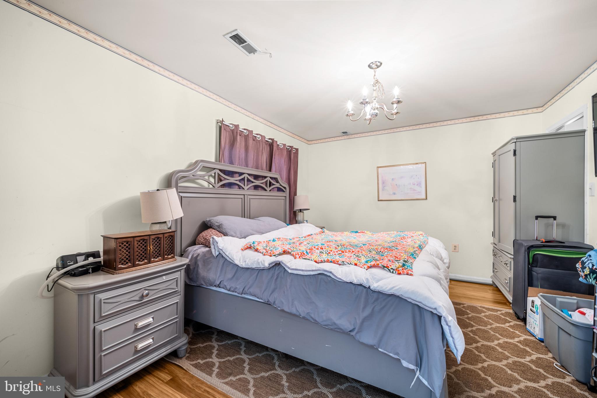 1633 Sadlers Wells Dr