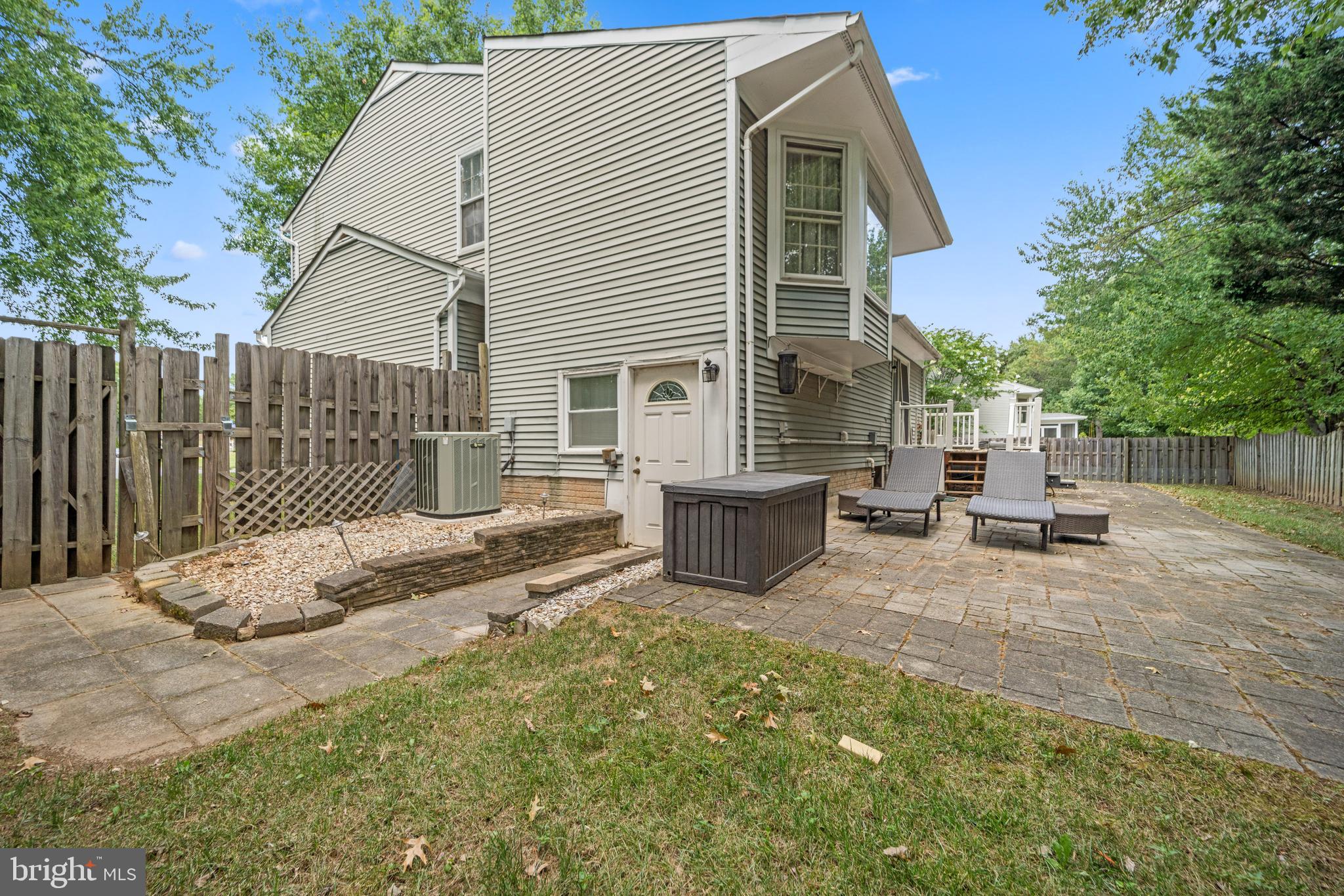 1633 Sadlers Wells Dr