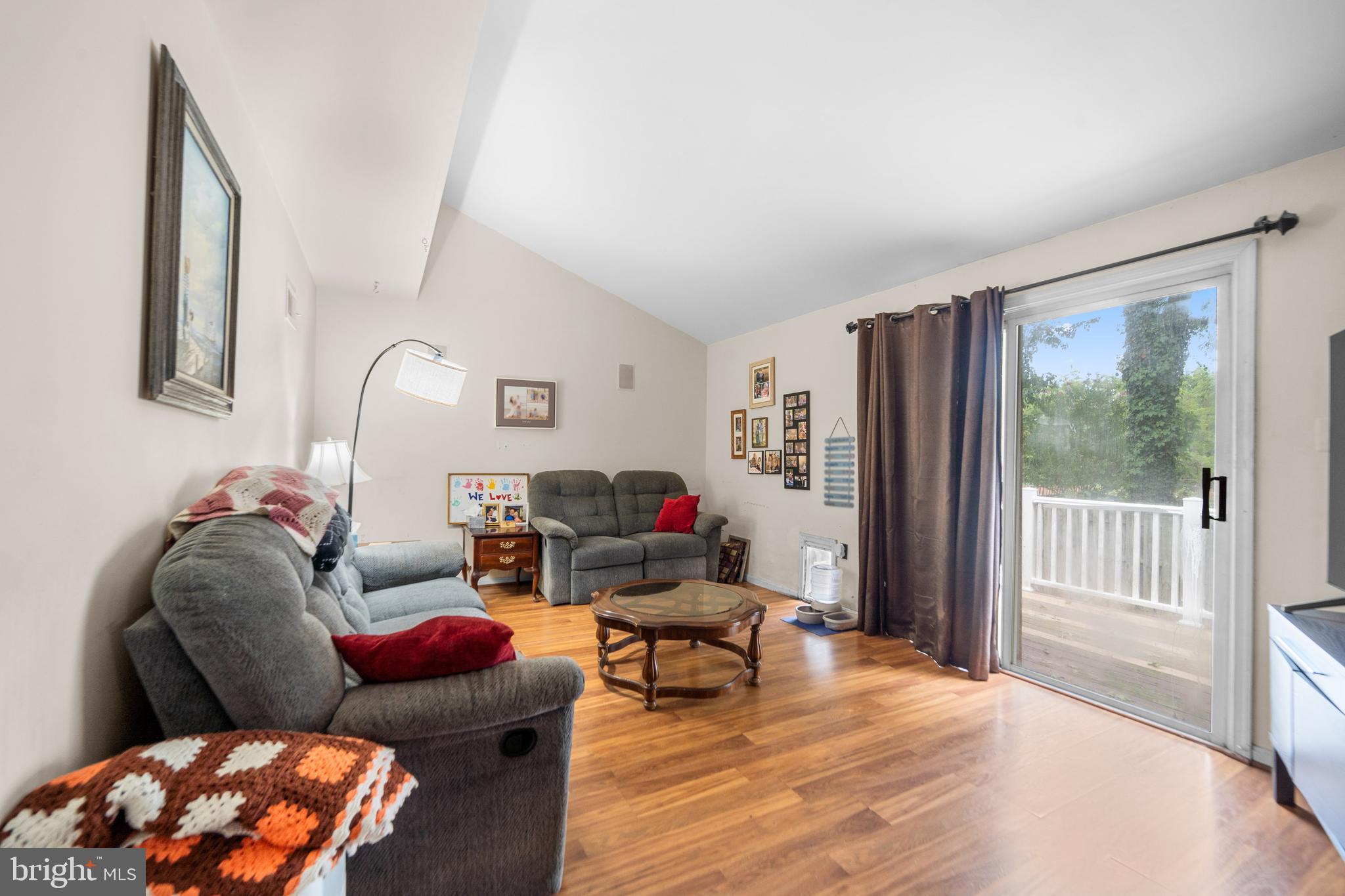 1633 Sadlers Wells Dr