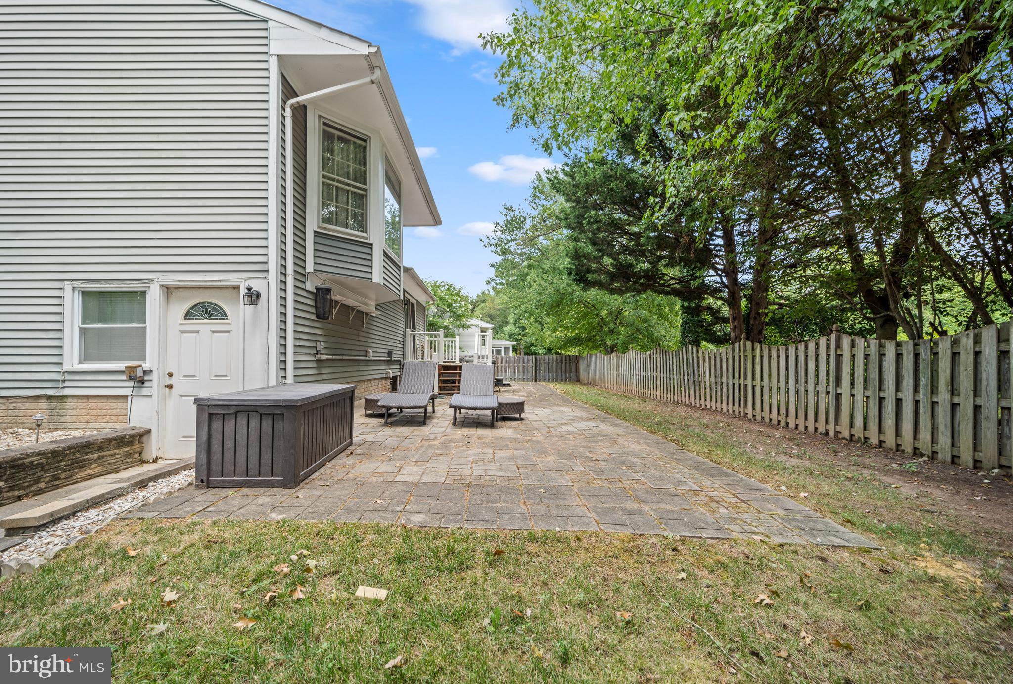 1633 Sadlers Wells Dr