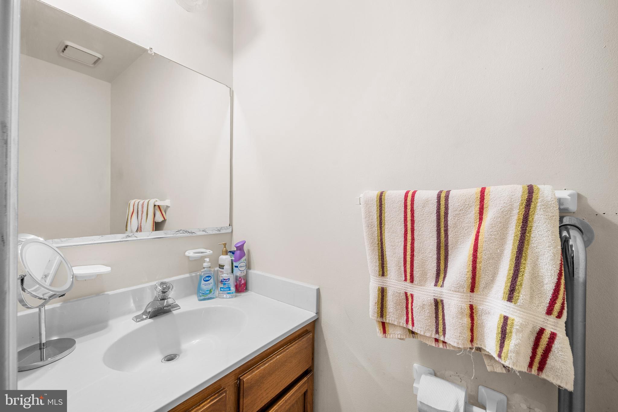 1633 Sadlers Wells Dr