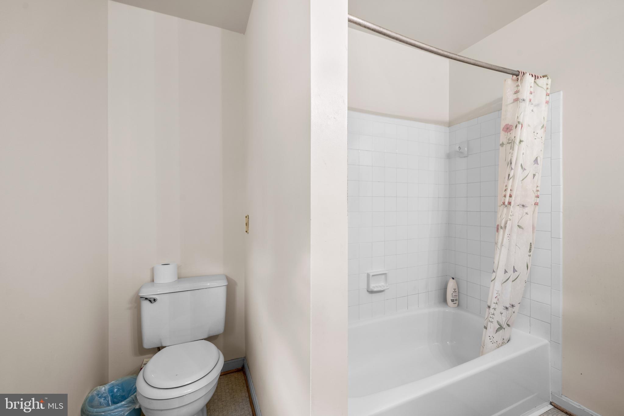 1633 Sadlers Wells Dr