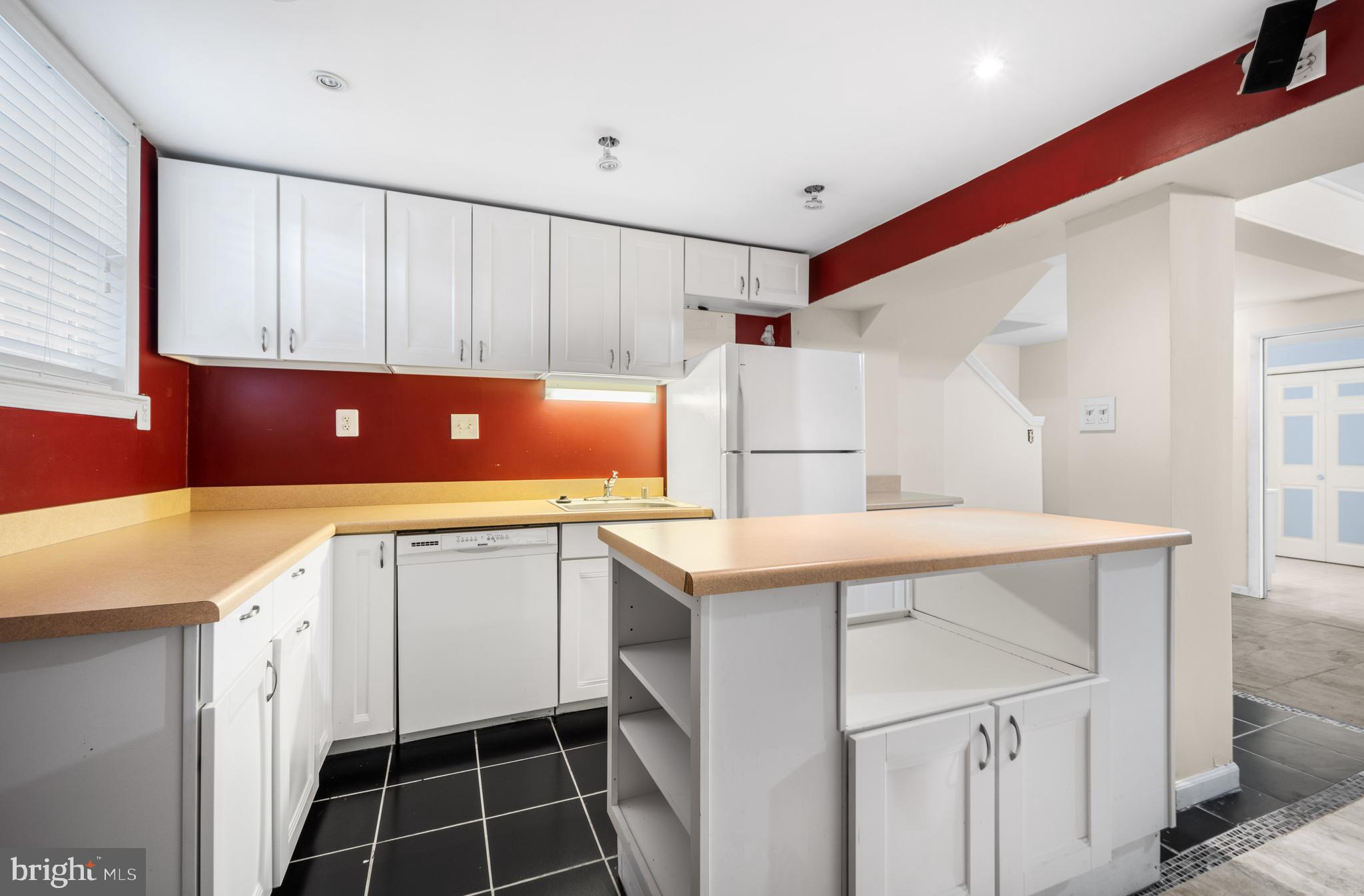 1633 Sadlers Wells Dr