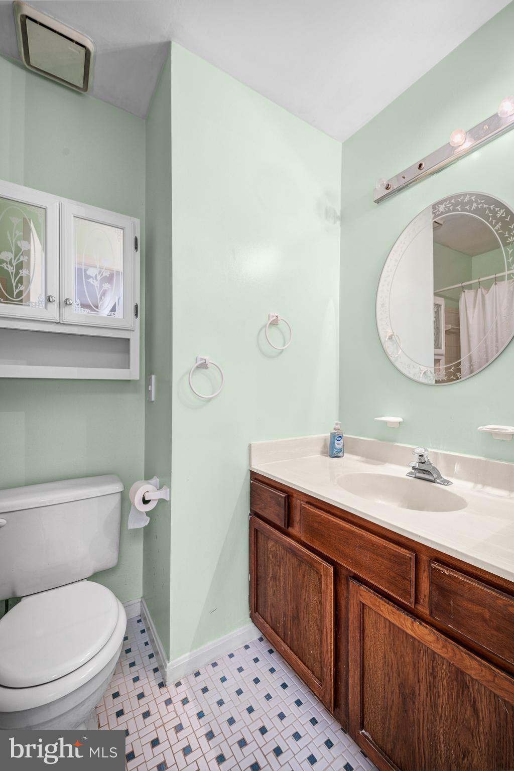 1633 Sadlers Wells Dr