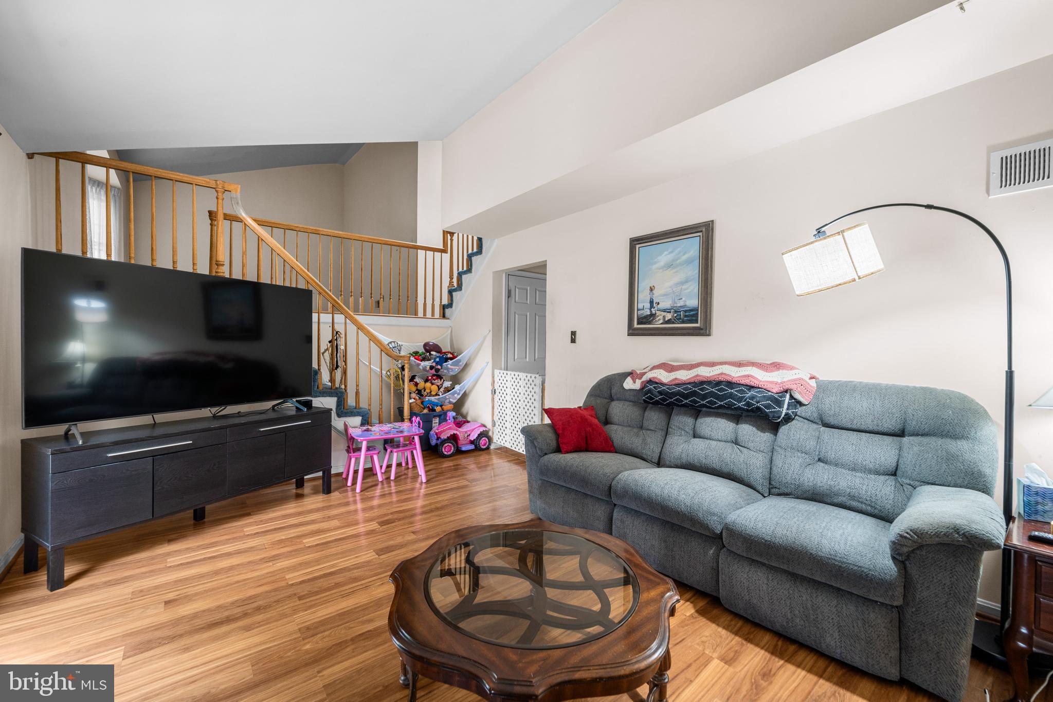 1633 Sadlers Wells Dr