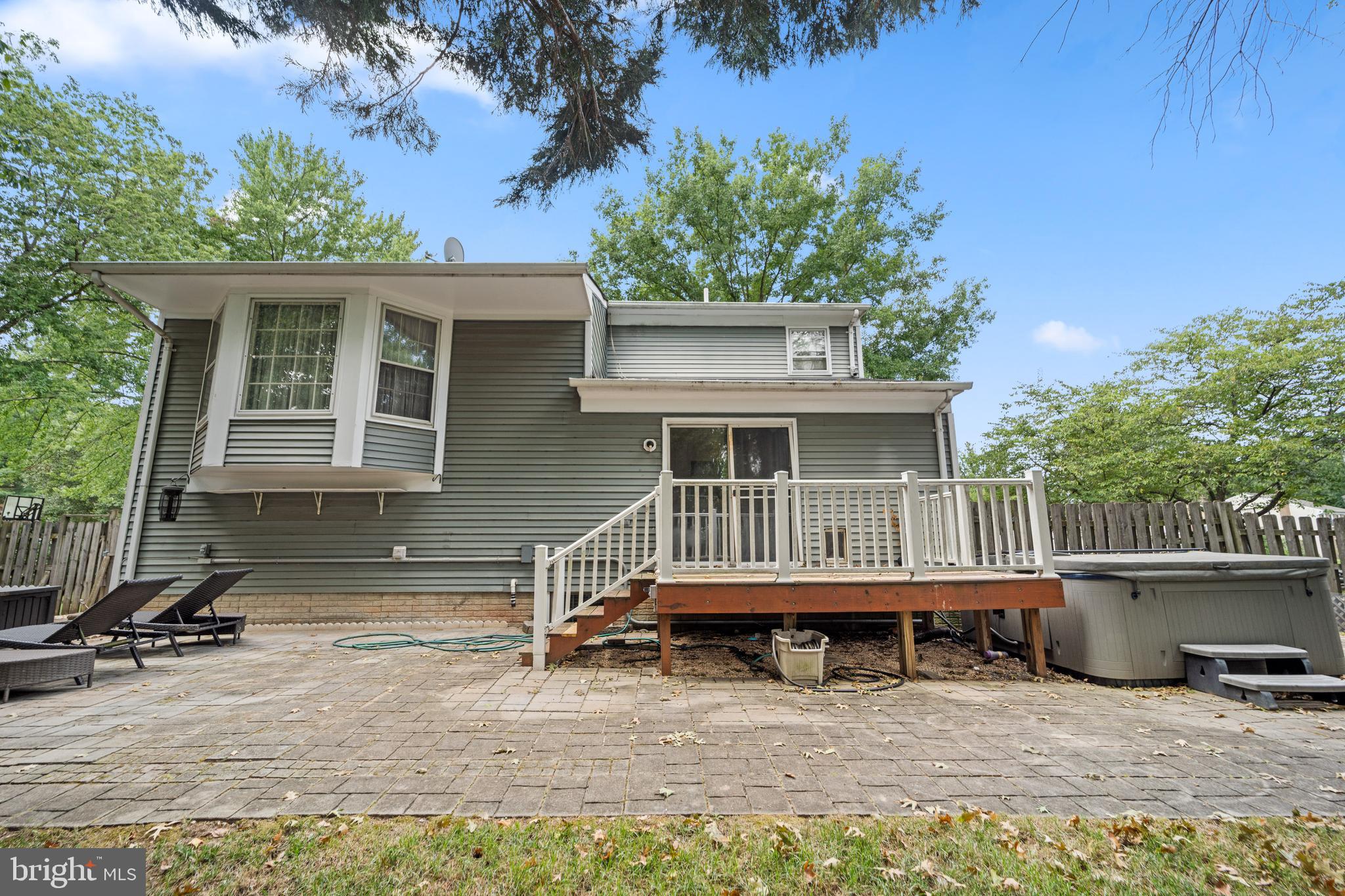 1633 Sadlers Wells Dr