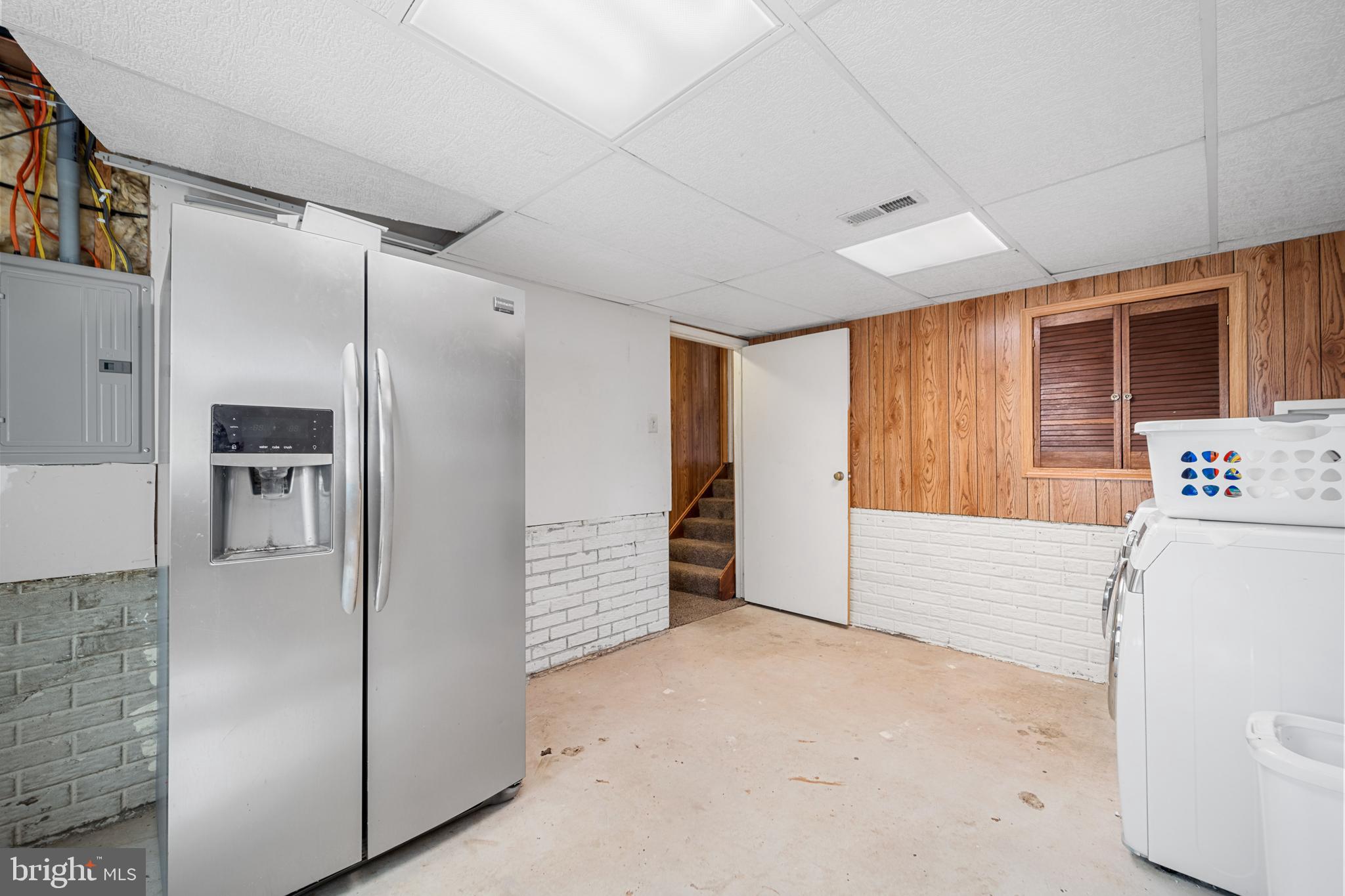 1633 Sadlers Wells Dr