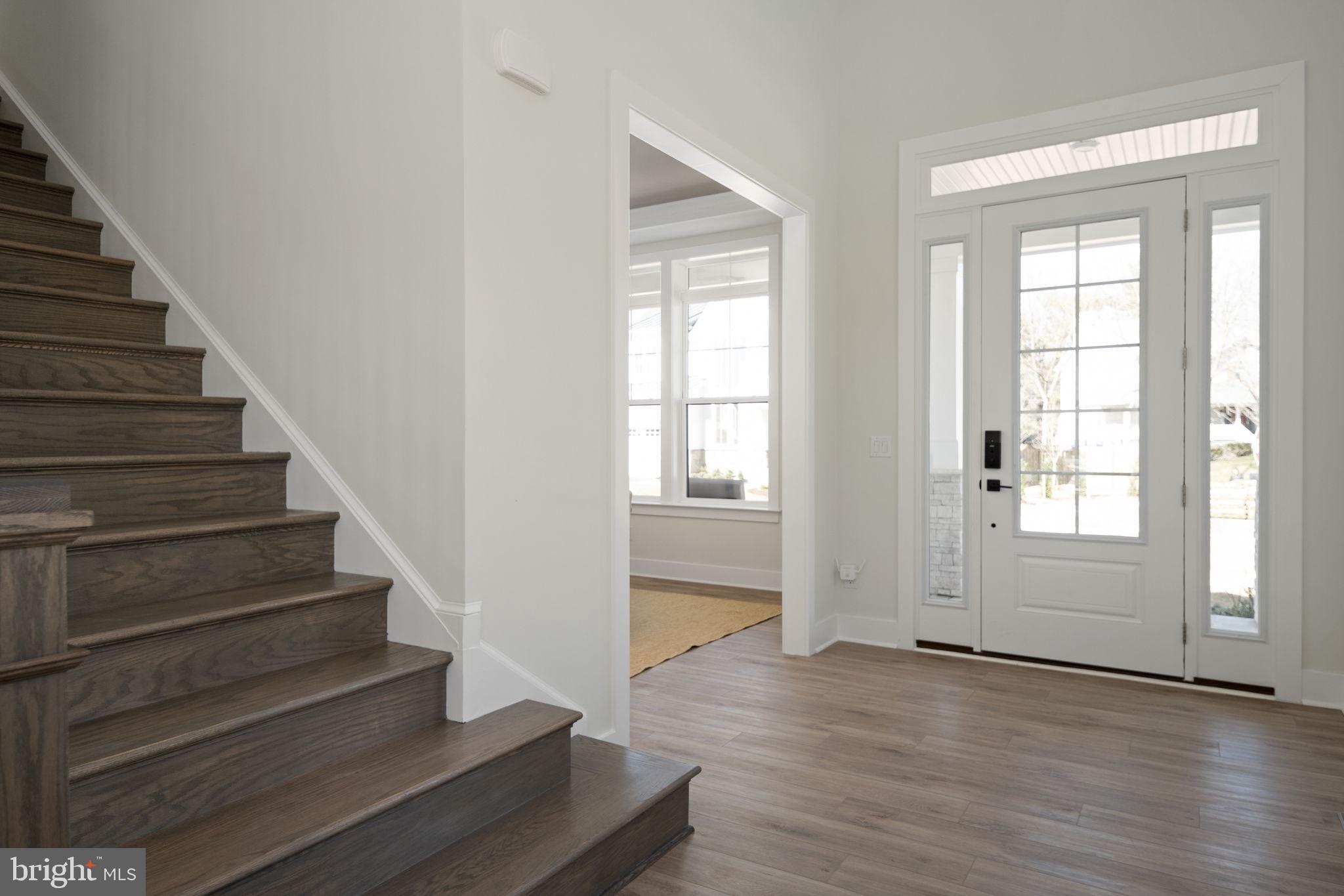 2808 Lake Retreat Drive