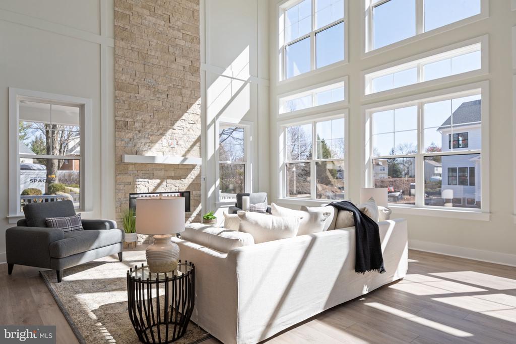 2808 Lake Retreat Drive