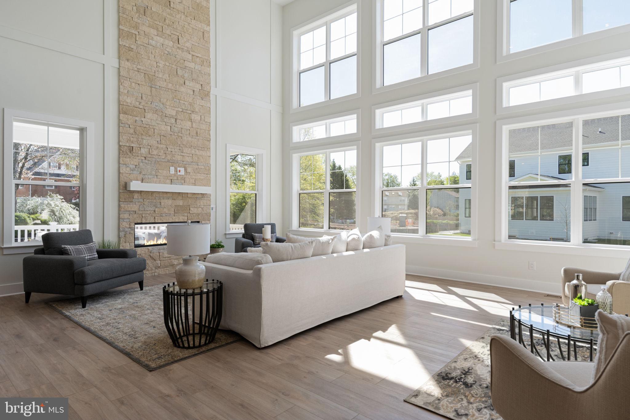 2808 Lake Retreat Drive