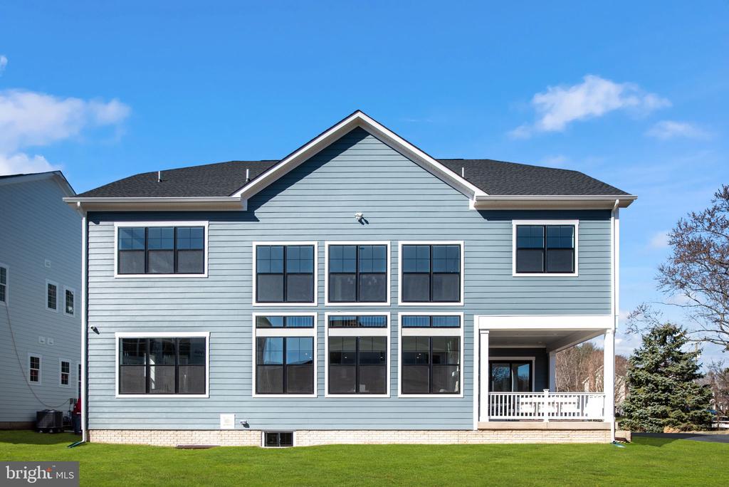 2808 Lake Retreat Drive