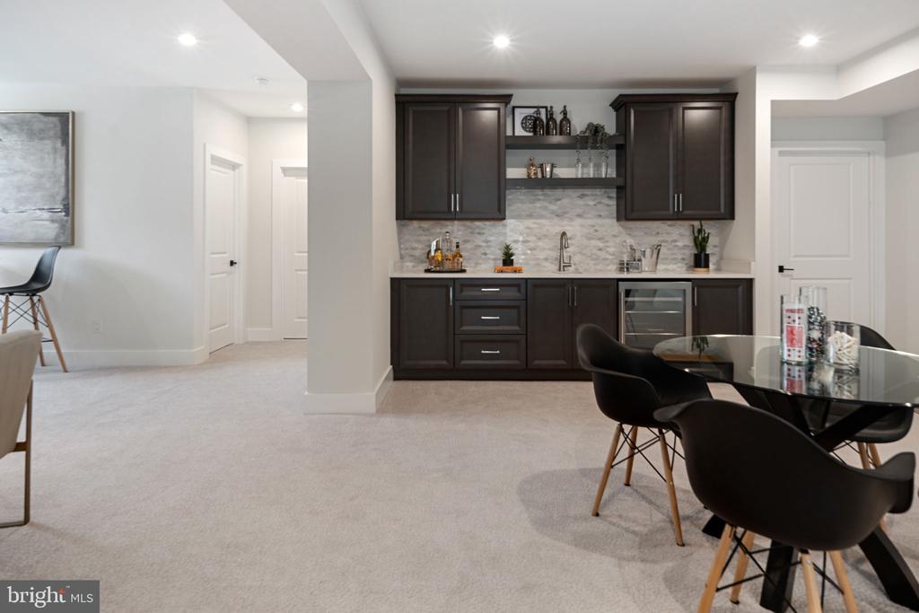 2808 Lake Retreat Drive