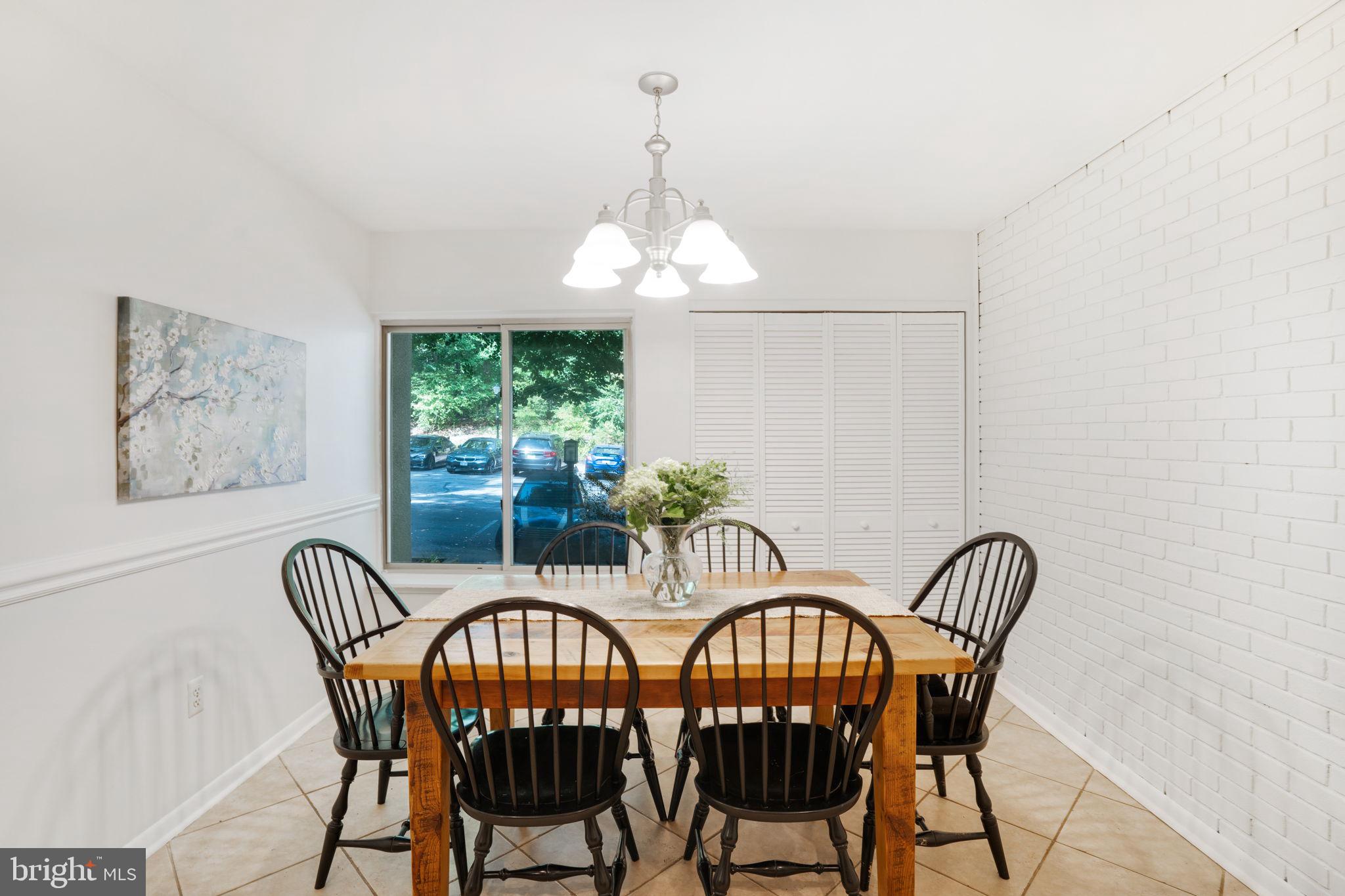 11560 WOODHOLLOW COURT