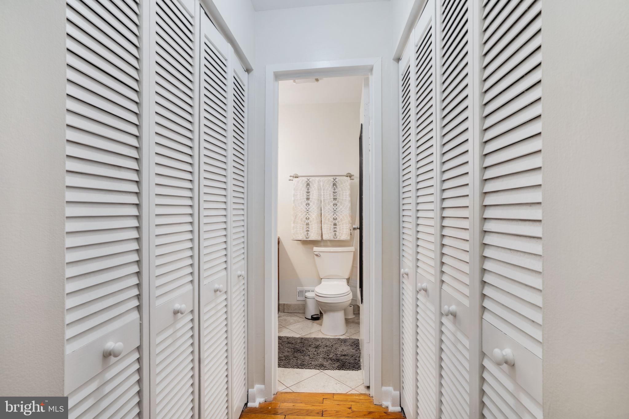 11560 WOODHOLLOW COURT