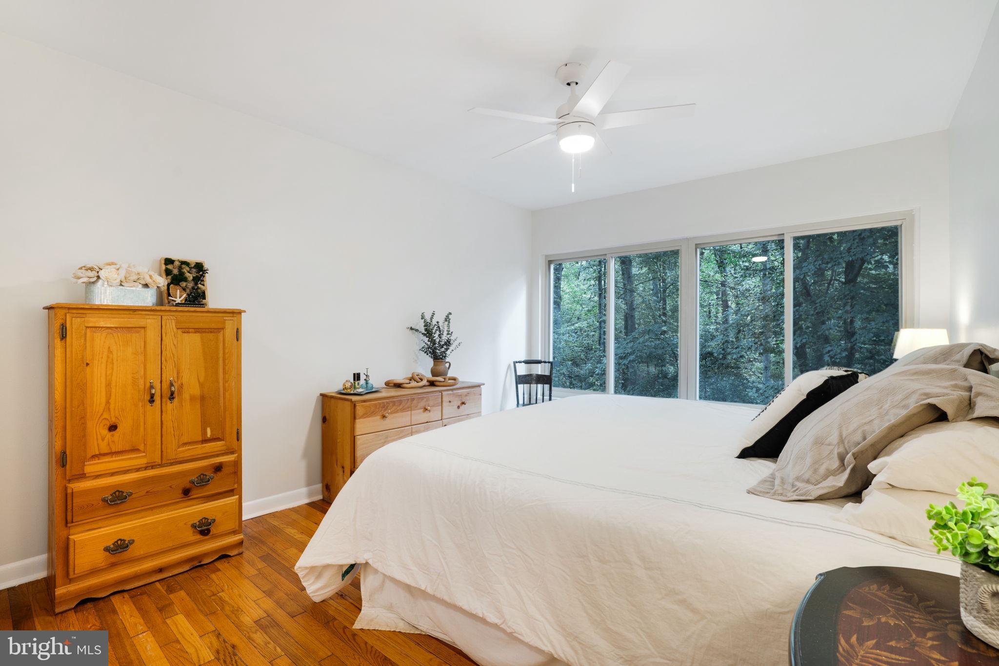 11560 WOODHOLLOW COURT