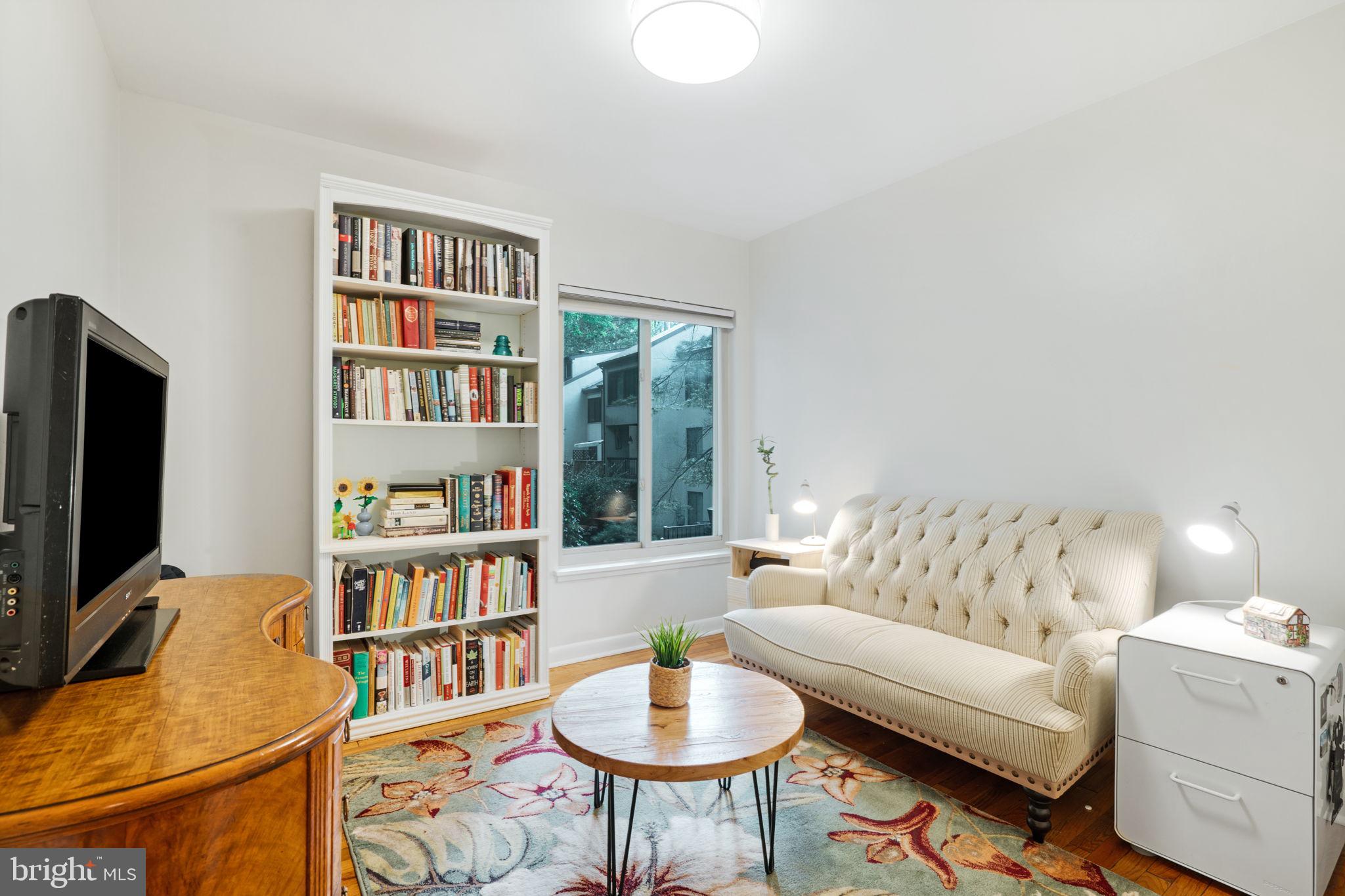 11560 WOODHOLLOW COURT