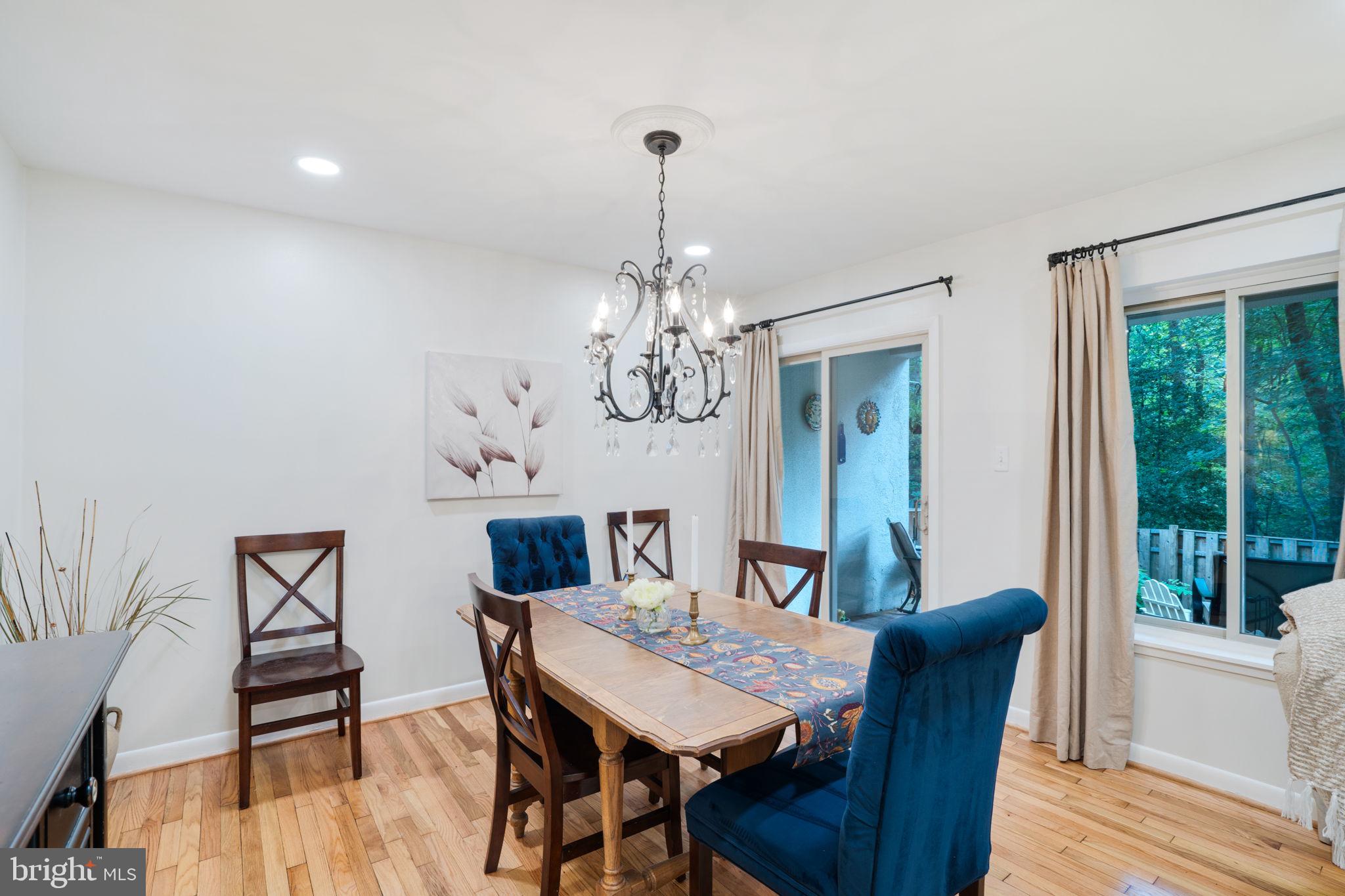 11560 WOODHOLLOW COURT