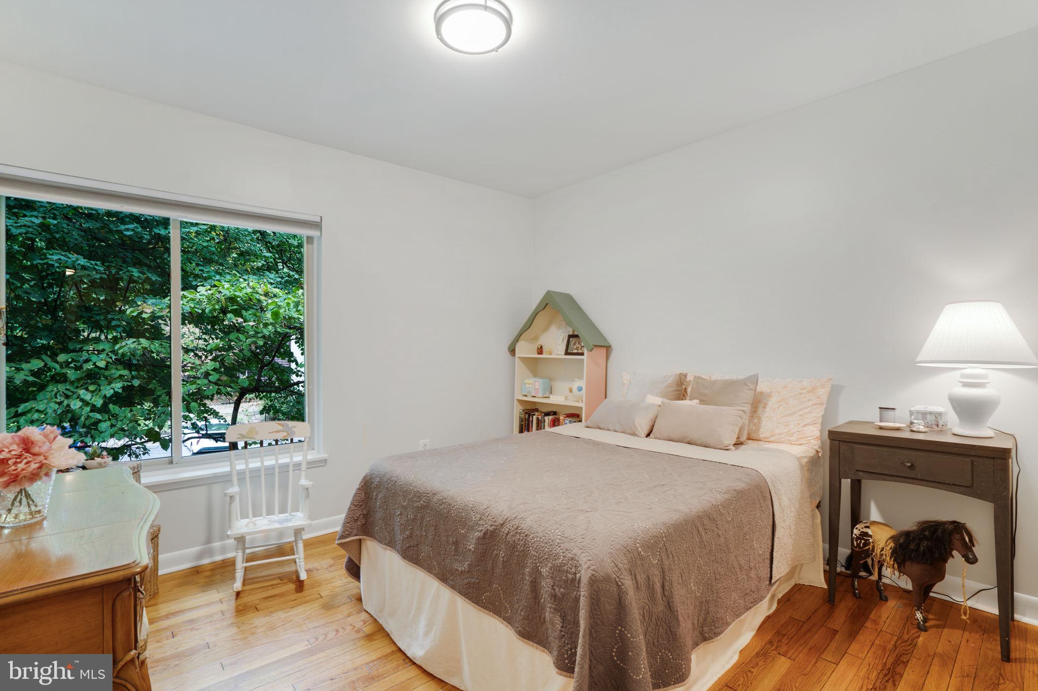 11560 WOODHOLLOW COURT