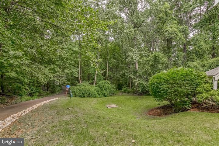 7718 LAFAYETTE FOREST DR #11
